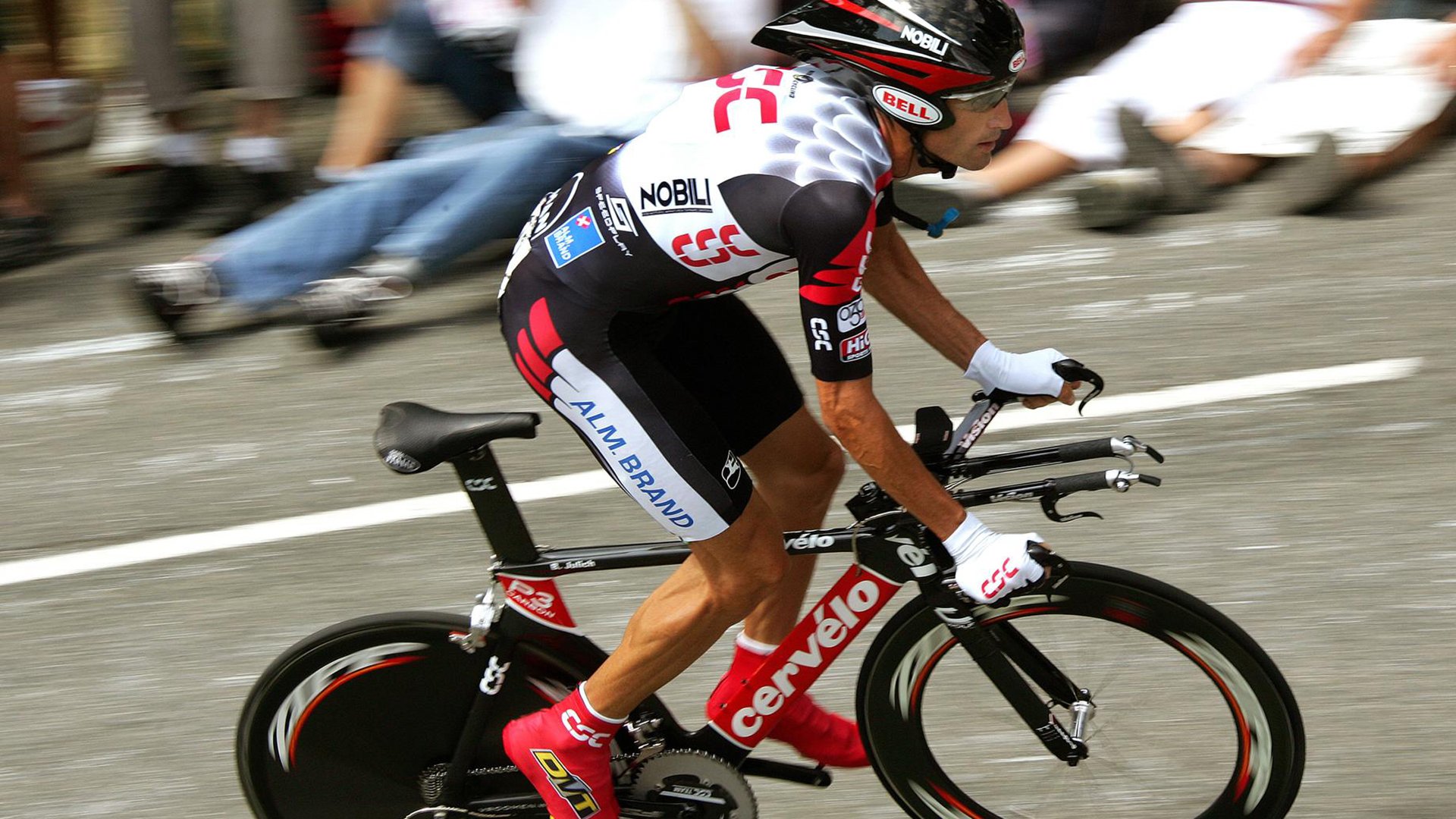 智能体育装备在运动技能训练中的应用,智能化体育器材